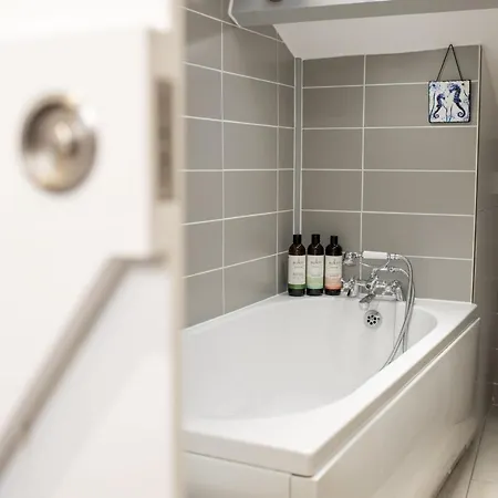 Kitten 1 West Witton